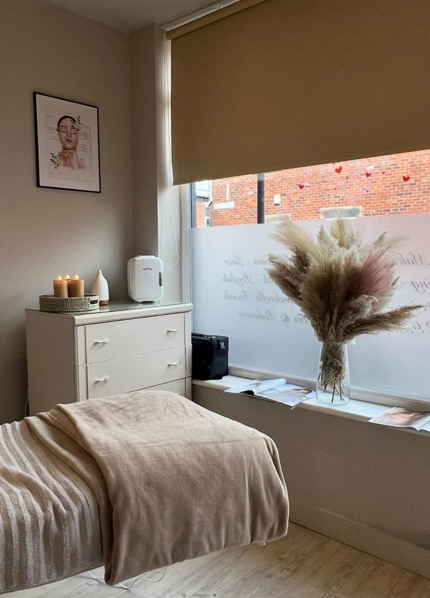 https://permanentmakeupandskinclinic.com/wp-content/uploads/2024/04/shop-image-1.jpg